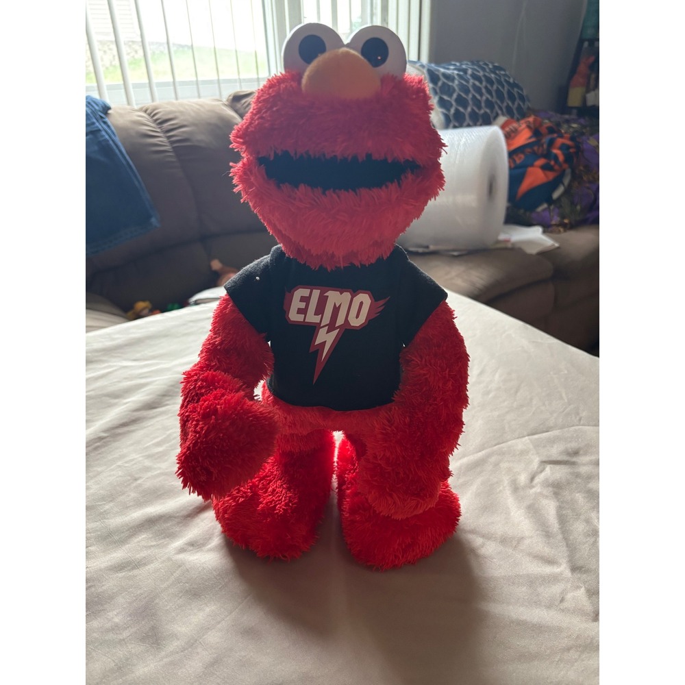 Playskool Sesame Street "Let's Rock!" Elmo
